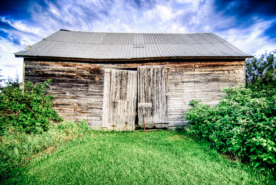 Crooked Doors - Canada, Dalhousie, HDR, New Brunswick, barn, travel