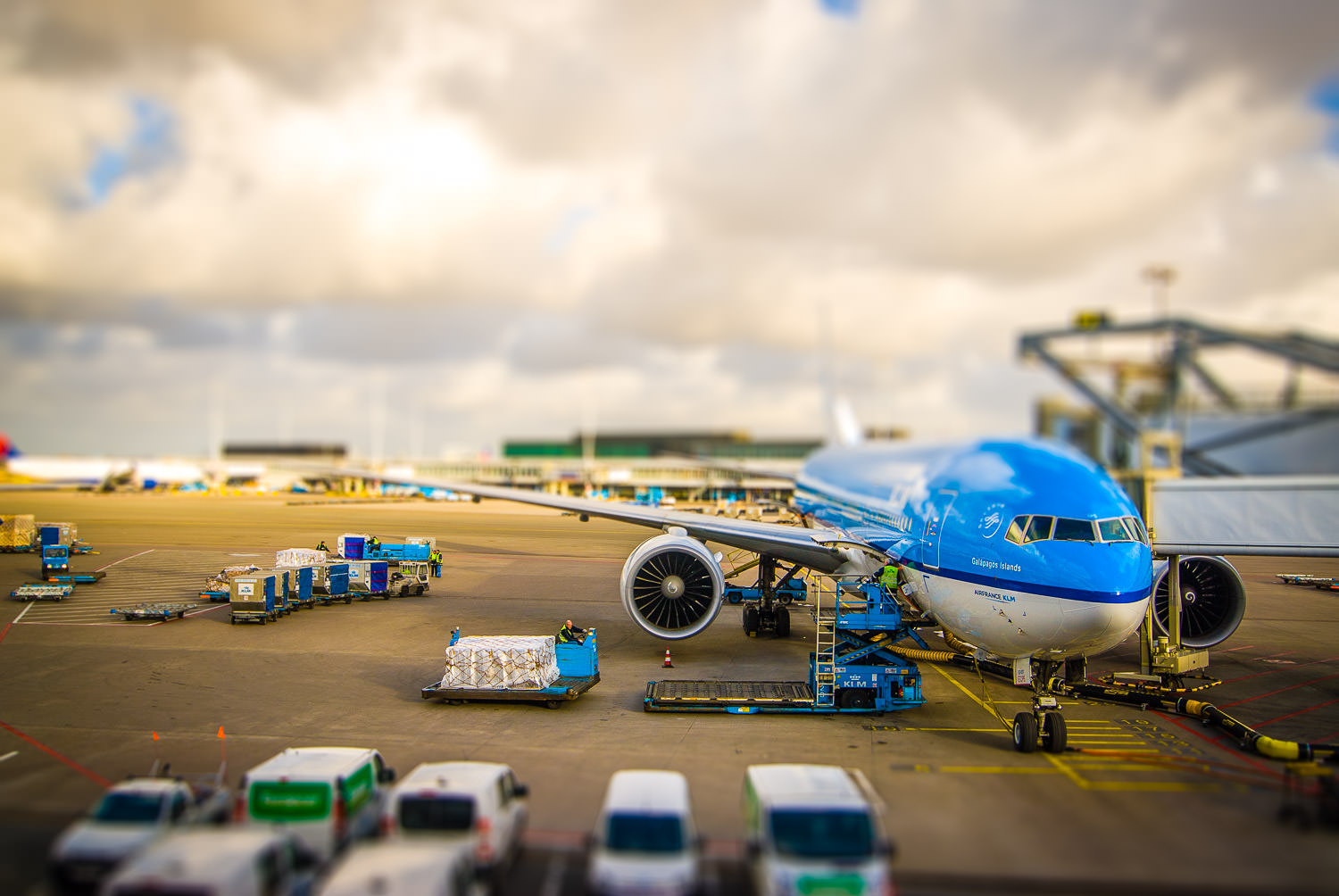 Mini Cargo - Amsterdam, Europe, Holland, Netherlands, Schiphol, mini-faking, miniature, plane, tilt shift, travel