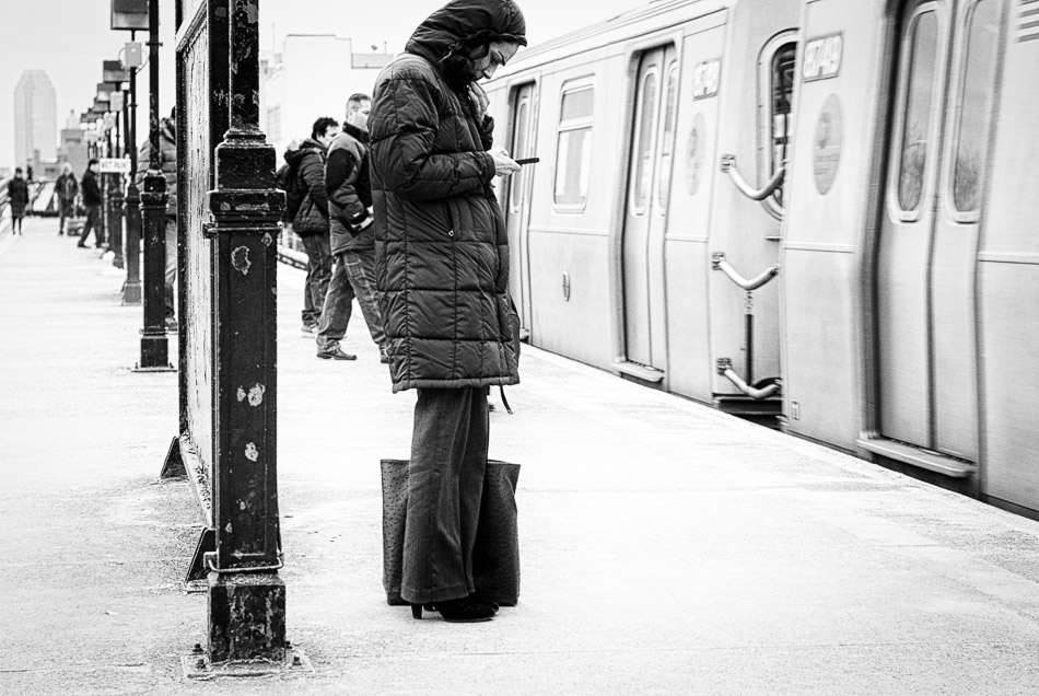 Platform Phone - Metro, NYC, Queens, Subway, Train, Transport, station, tracks