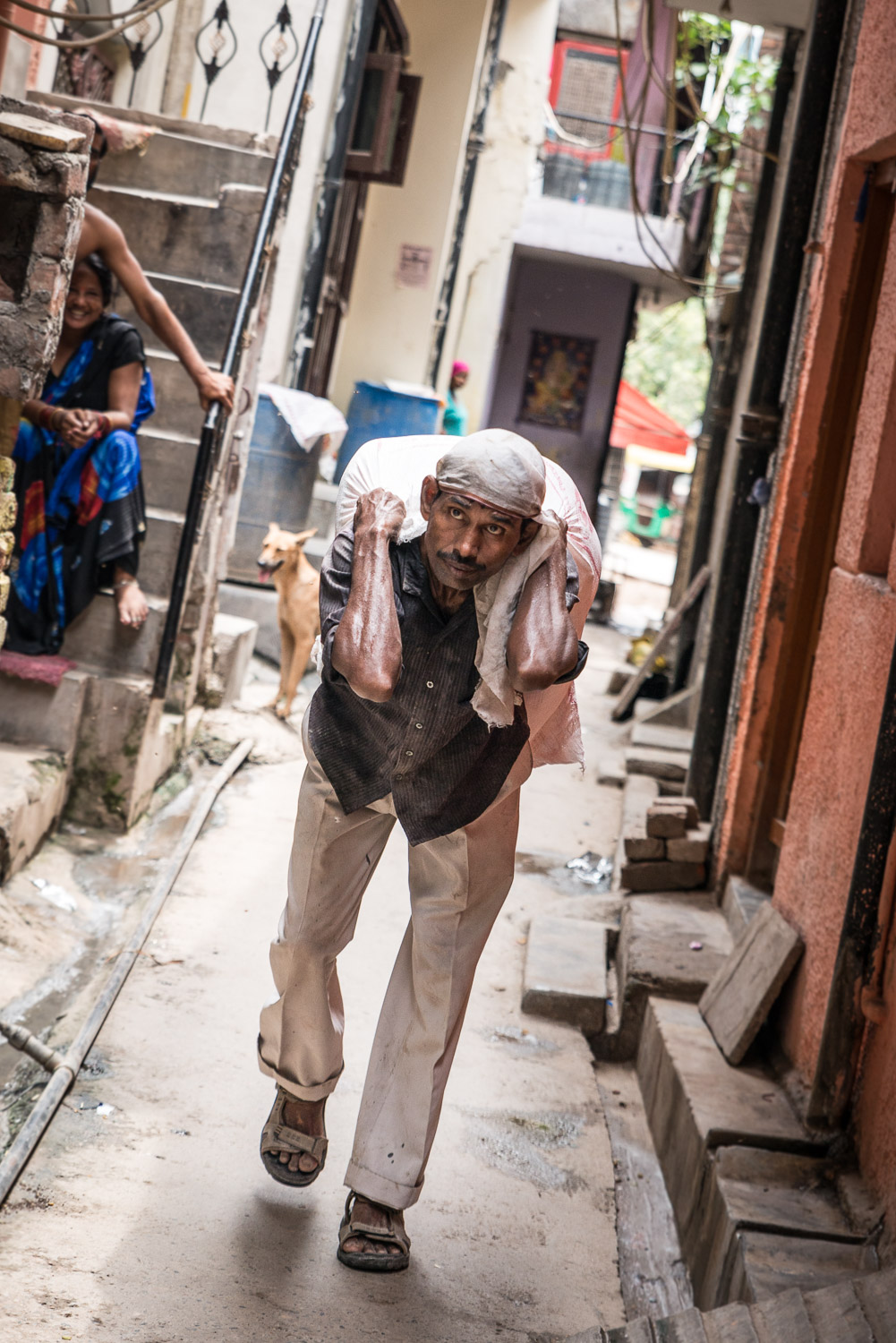 Back Breaking - Jaitpur, New Delhi, India